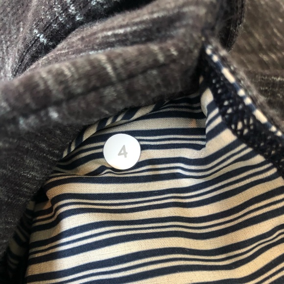 Lululemon Exhalation II Pullover Size 4 NWOT - Picture 5 of 7